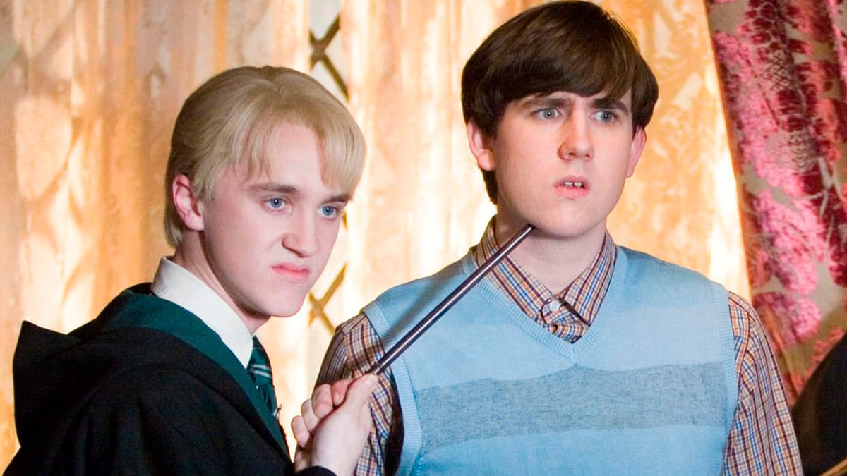 Devastating Harry Potter Fan Theory That Explains Neville's Memory Issues