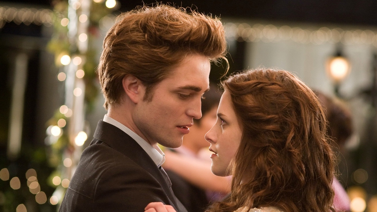 5 Insane Facts Even the Most Hardcore Fans Didn't Know about Twilight