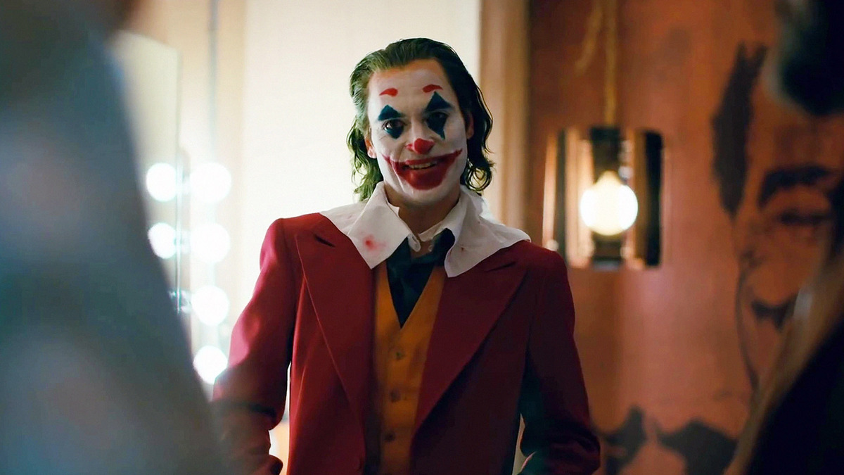 Joaquin Phoenix' Joker Test Footage is More Terrifying Than the Real Thing
