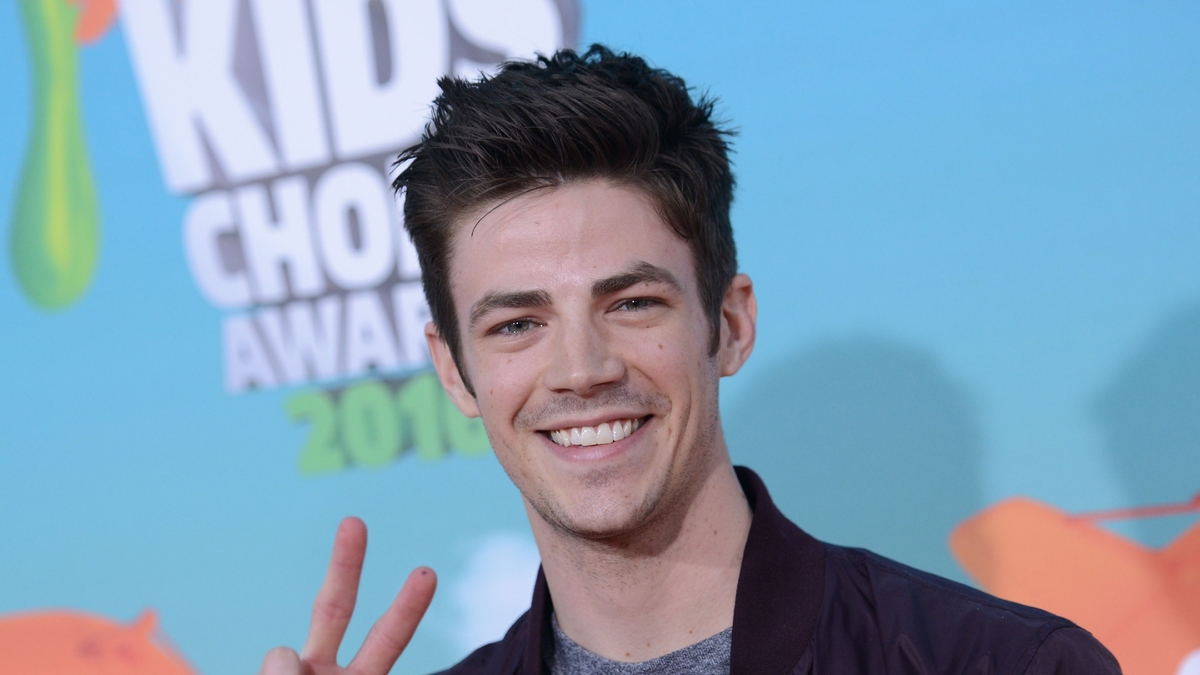 Grant Gustin Rumoured to be Replacing Ezra as DCU's Flash, But Isn't That Too Good to Be True?