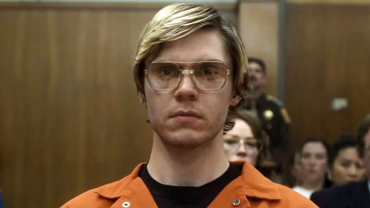 Evan Peters Wanted a "Normal" Role, Got Cast in Dahmer Instead