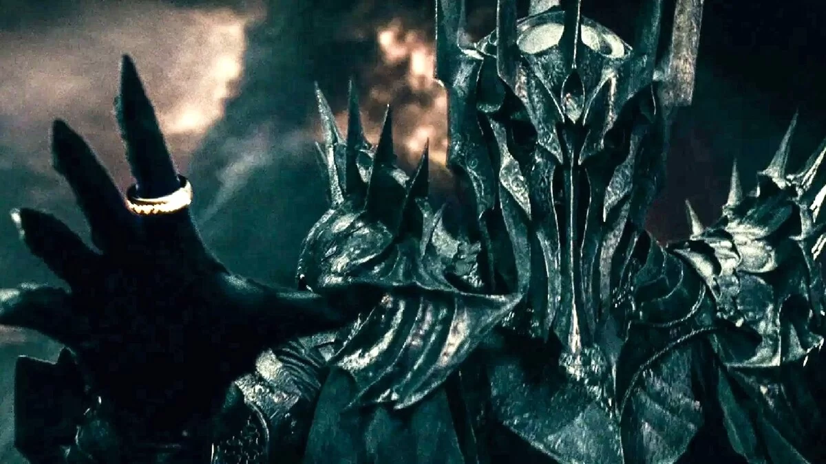 The Sauron Actor Had Only One Castmate Who Knew the Secret ...