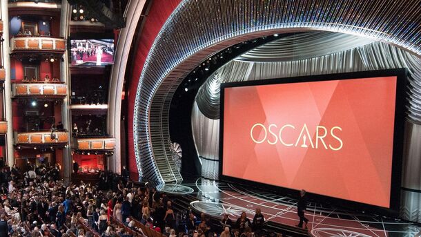 The Oscars 2022 Stage Looks Strangely Familiar