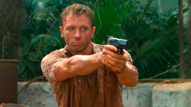 Daniel Craig 'Sucked' At One Thing During His 007 Debut