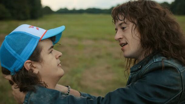 'Stranger Things': Here's What Joseph Quinn Thinks About Kas Theory