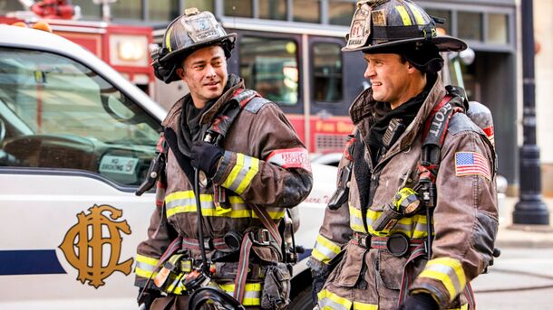 Chicago Fire Has a Real Firefighter Among Its Cast (And He's Still on Duty When Off-Screen)