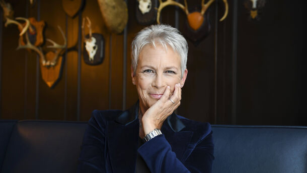Jamie Lee Curtis Won't Attend Oscars Dinner For Most Relatable Reason Ever