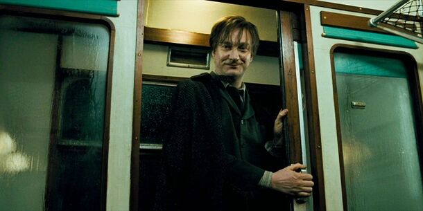 Lupin is the Only Adult in 'Harry Potter' Who Traveled to Hogwarts on the Magical Train: Can You Guess Why? - image 1