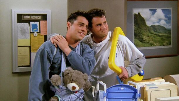 Friends Salaries: Just How Much Money Did the Legendary Cast Earn? - image 2