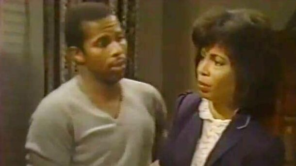 10 TV Series That Lasted Longer Than Most Hollywood Marriages - image 5