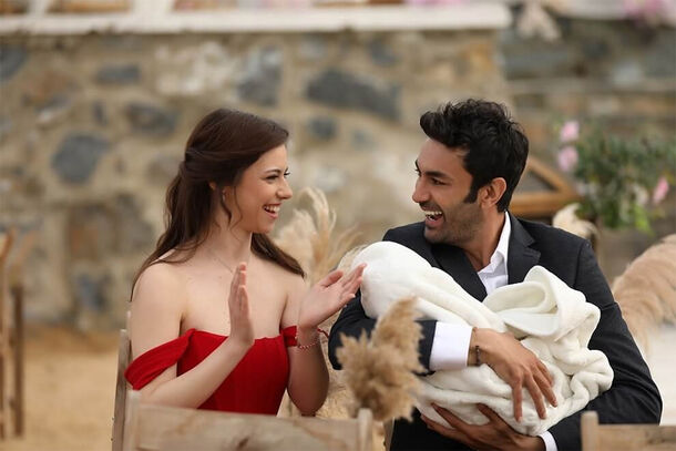 10 Turkish Remakes of Romantic K-Dramas That Will Keep You Glued to the Screen - image 2