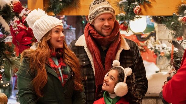 Deck the Halls (and Your Netflix Queue) with These Christmas Movies and TV Shows - image 1