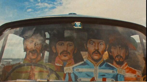 Before 'LoTR', Peter Jackson Directed One of the Wildest Horror Comedies Ever Made - image 2