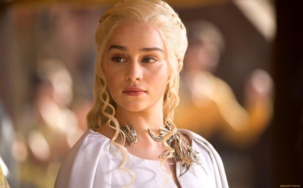 Game of Thrones' Emilia Clarke: 'I Wasn't Afraid of Dying, I Was Afraid of Being Fired!' - image 2