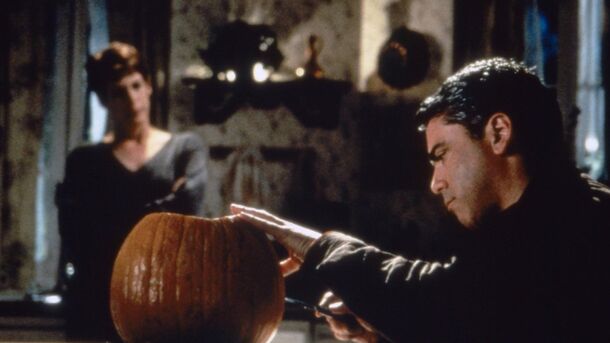 The 15 Halloween Movies from the '90s That Still Hold Up - image 10