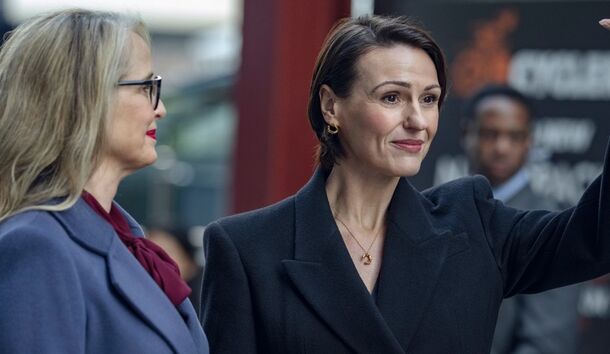 Netflix's #1 TV Series Is the Most Addictive Political Thriller of 2025 - image 2