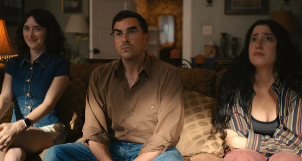 Forget 82% on RT, New Crime Comedy From 'Schitt's Creek' Creator Is a Run-Of-The-Mill Show - image 1