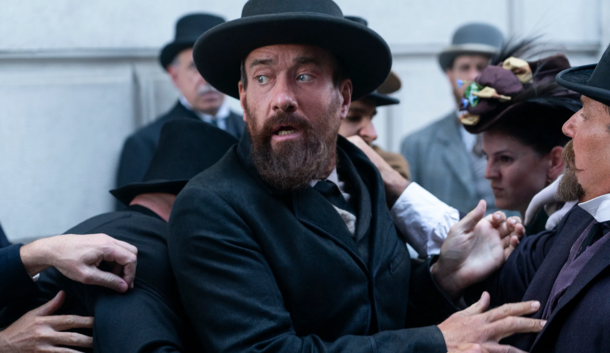 This New Netflix Gem With 91% on RT Turns an Obscure Political Crime Into Must-See TV - image 1