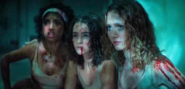 Prime Video's #3 Horror Hit Has Uma Thurman and Blood – Too Bad It Forgot to Include a Good Script - image 2