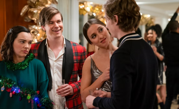 This 100%-Fresh Netflix Christmas Rom-Com Proves the Genre Is Still Alive and Well - image 2