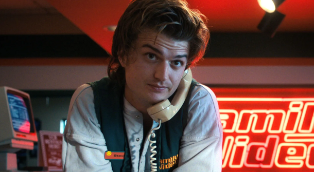 Gaten Matarazzo Hints at a Tragic Death in the 'Stranger Things' Finale: 