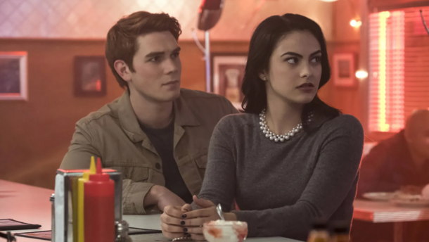 15 Once Iconic TV Couples That Are Extremely Toxic in 2025 - image 12