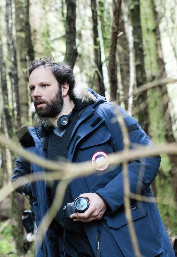 Yorgos Lanthimos Mystery: Does He Really Date Emma Stone and Which Lenses Does He Use? - image 3
