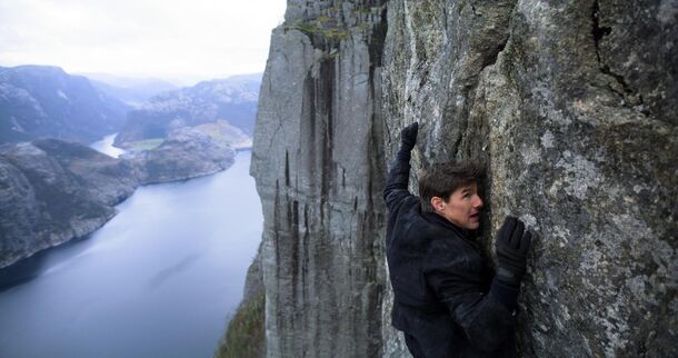 Mission: Accomplished — Tom Cruise Gets an Oscar, but Not for a Role - image 1