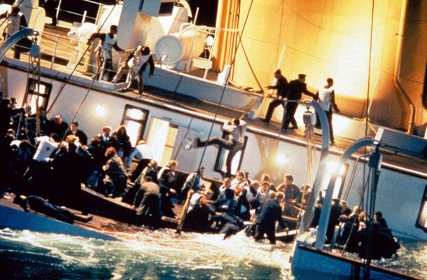 Fact: How Titanic’s Crew Ended Up Seeing Purple People (No, Seriously) - image 1
