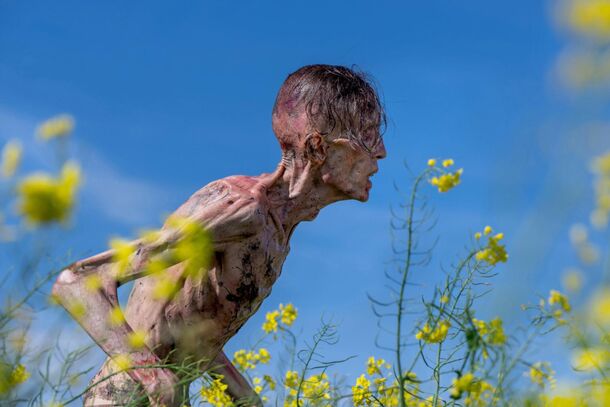 Not Walking Dead — Fully Alive Madmen: Why the Infected in '28 Years Later' Stay Alive for Years - image 1