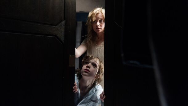 8 Best Mystery Horror Movies to Watch if You Loved 'Weapons' - image 7