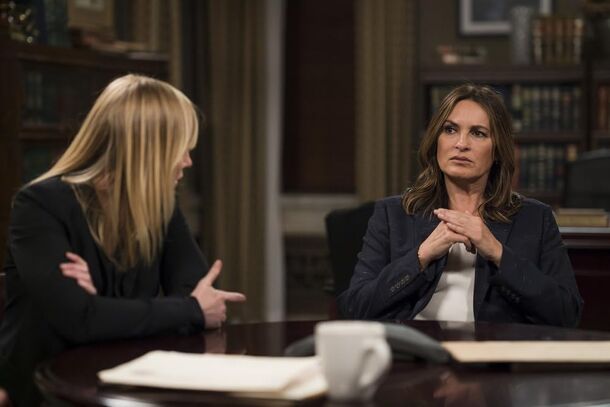 What Unites Both Law & Order: SVU And Taylor Swift Fans Every Year - image 1