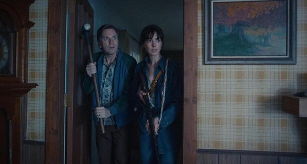 Everything You Need to Know About 'The End of Oak Street' With Anne Hathaway: Plot, Release Date & More - image 1
