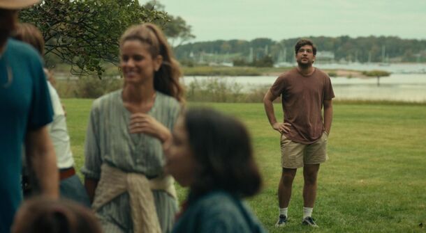 'Your Friends & Neighbors' Star's New Movie Is a Charming Romantic Comedy You Can't Miss - image 2