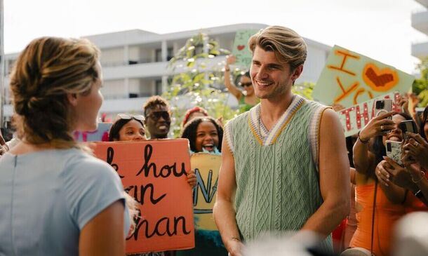 Tired of Rewatching 'When Harry Met Sally'? Here're 5 Unconventional New Rom-Coms - image 3