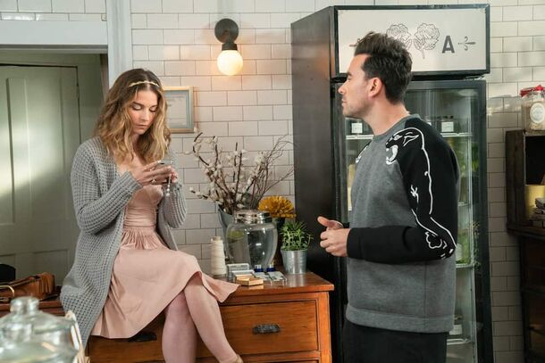 Look, We Love Schitt's Creek, But This One Episode Is Just Unbearable - image 2