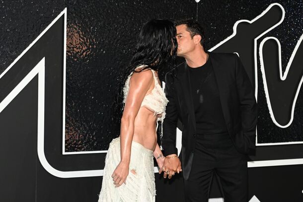 Orlando Bloom Hits the Dance Floor Solo at Bezos Wedding: Fans Buzz It Could Impact Katy Perry’s World Tour - image 2