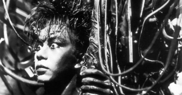5 Truly Terrifying J-Horrors That Will Make You Sleep With Your Lights On - image 2