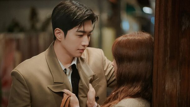 The leads of My Bias, My Boss