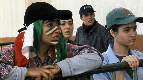 5 Best Movies About Football to Keep the Pitch Spirit Alive After FIFA, Ranked by IMDb - image 5