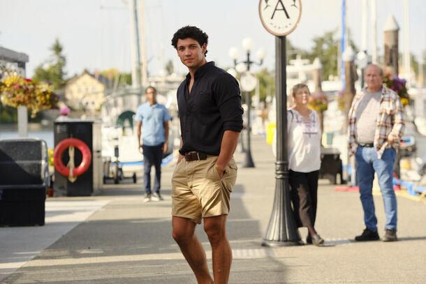 Kyle Clark as Cam Dillinger, the local rower who becomes one half of the show's romantic triangle. Netflix has not said when season 2 shoots or how many episodes it runs.