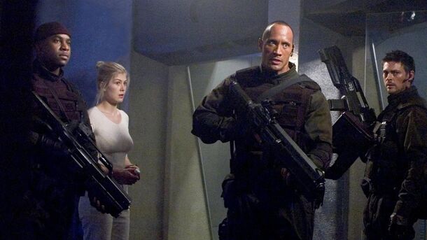Before 'Mortal Kombat II', Karl Urban Starred in Another Cult Game Adaptation That Failed Hard - image 2