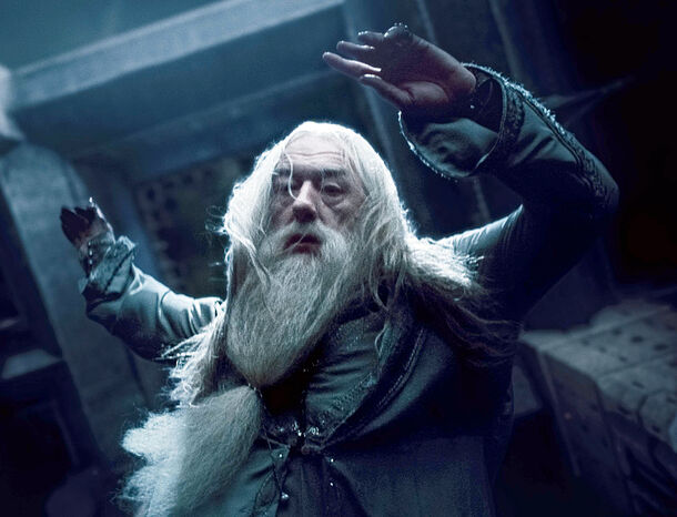 In Harry Potter Movies, Snape Kills Dumbledore for a Very Wrong Reason - image 2