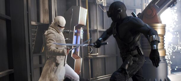 Snake Eyes and Storm Shadow fighting in G.I. Joe: The Rise of Cobra