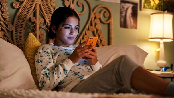 Who Is Dina in ‘The Last of Us’? Isabela Merced’s Character and Storyline, Explained - image 2