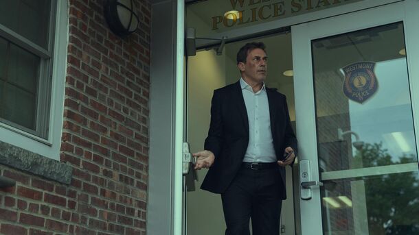 'Your Friends and Neighbors' Finale Reactions: Plot Holes & 