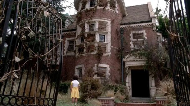 Where Was American Horror Story Filmed? Here Are 5 Locations You Can Visit in Real Life - image 1