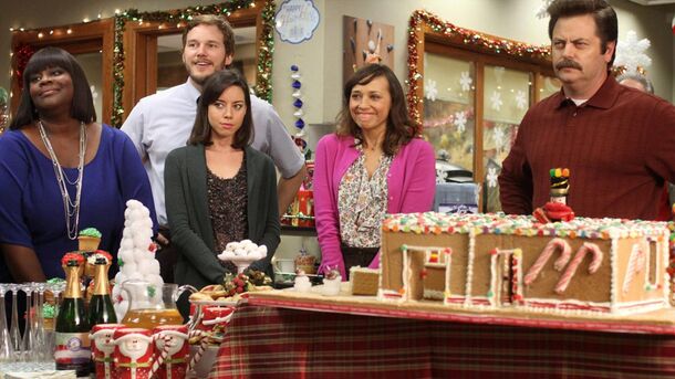7 Perfect Christmas Episodes of Your Fav Shows For an Ultimate Holiday Binge - image 2