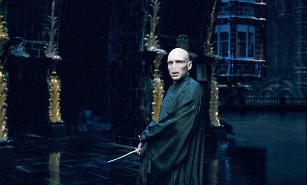 5 Canon Harry Potter Moments That Don't Feel Like They Belong Whatsoever - image 2