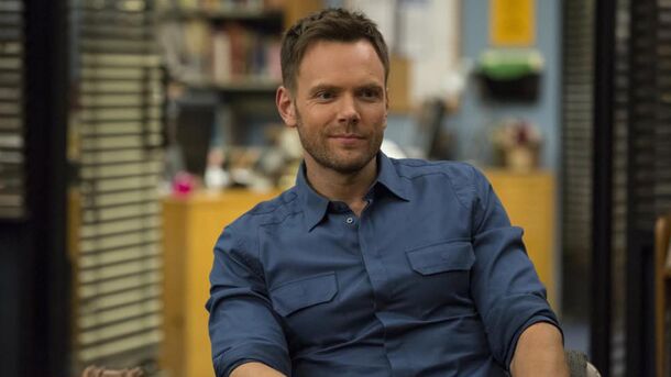 Community Star Reveals Who Really Is to Blame for the Movie’s Schedule Conflict - image 1